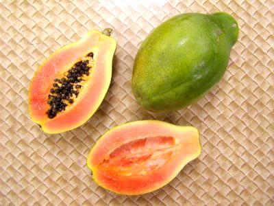 SunUp and Rainbow Papayas Developed by Dr. Dennis Gonsalves (Cornell University) and introduced in 1998.