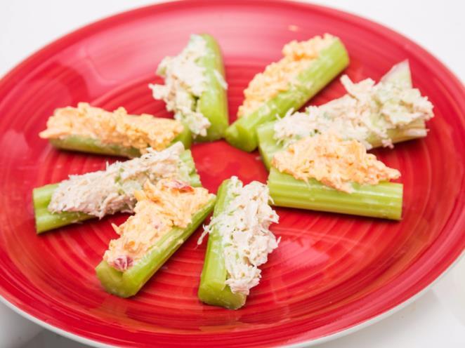 Lunch Spicy Chicken Celery Sticks: Canned chicken No broth 1 can (5 oz) yields 125 grams Light mayonnaise Salad dressing, light 2 tbsp 30