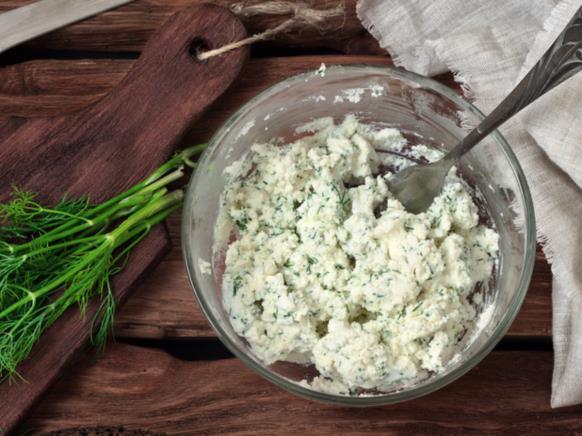 Snack 2 Cottage Cheese with Sunflower Seeds & Dill: Cottage cheese Lowfat, 1% milkfat 1 cup, (not packed) 226 grams Dill weed Spices, dried 1/2 tsp 0.