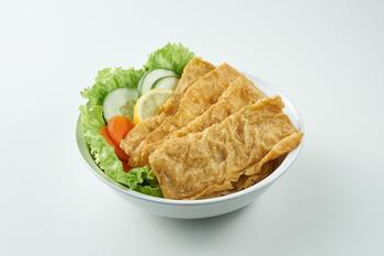 Seafood Fuchuk Seafood Fuchuk is made of bean curd sheet and fish meat.