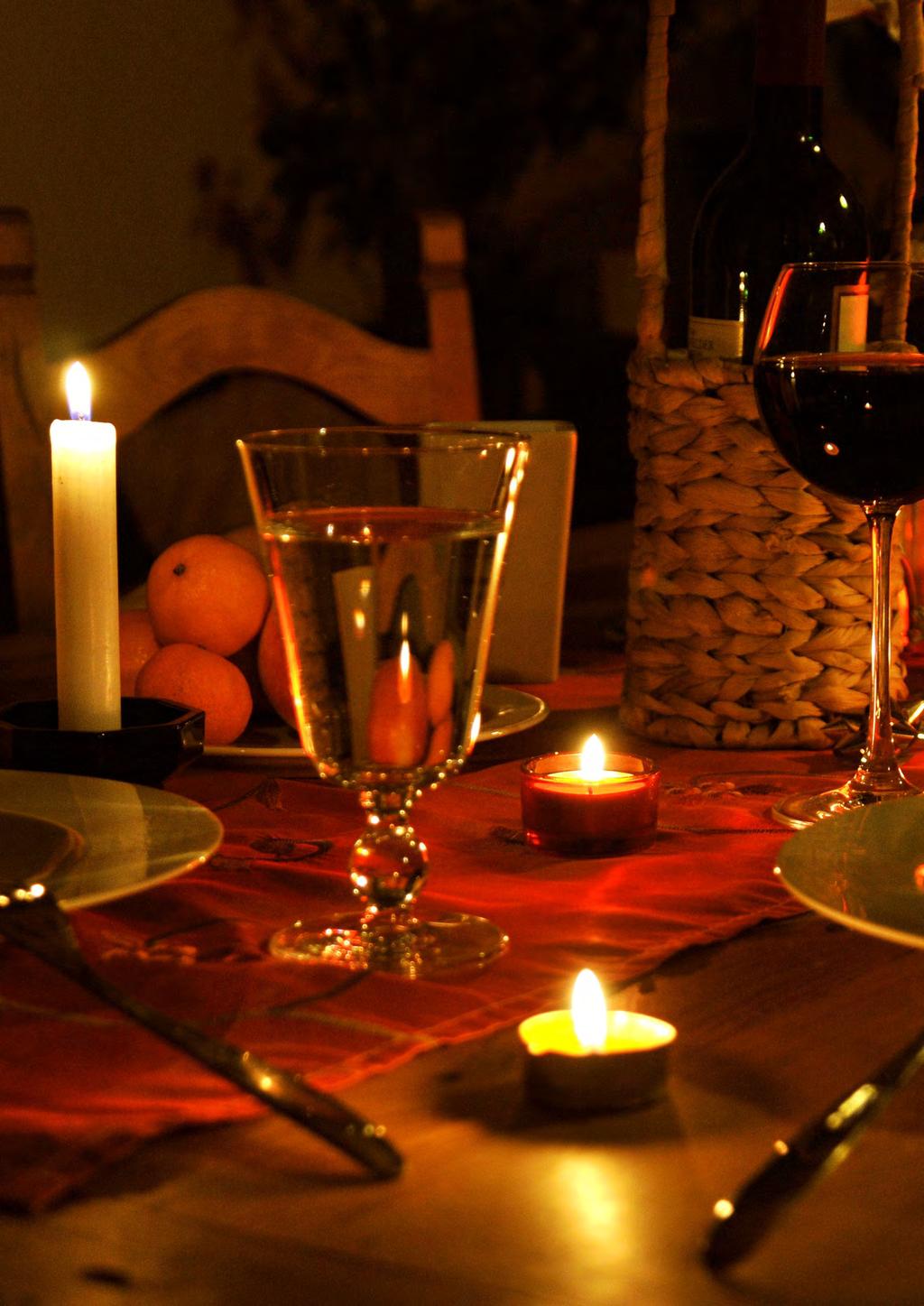 CHRISTMAS EVE CANDLELIT DINNER IN THE CROWN RESTAURANT 3 Course Menu. 22.95 per person From 6.00pm - 9.