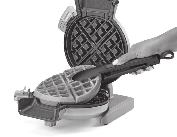 Once the waffle maker has reached the desired temperature, the green indicator light will turn on and 5 
