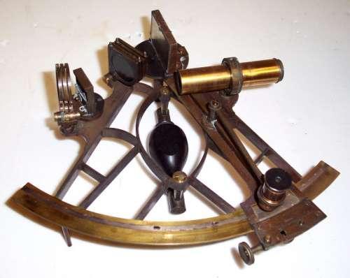 Sextant measure the angle of an astral body from the horizon allowed navigators to