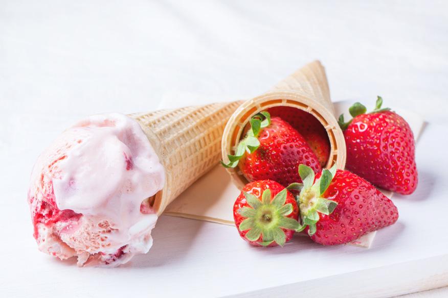 Strawberry Ice Cream 1/2 cup fresh strawberries, mashed 1 tsp vanilla extract 2 drops red food coloring 1. Combine the sugar and mashed strawberries and mix well. 2. Mix the strawberries with the rest of the in a mixing bowl.