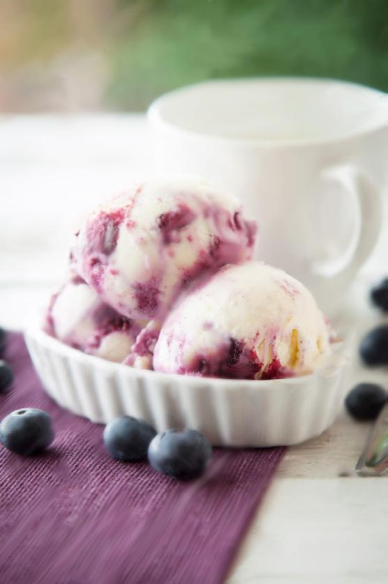 Blueberry Cheesecake Ice Cream 1/4 cup fresh blueberries; mashed 3 oz. cream cheese; softened 1/4 cup graham crackers; crushed 1. Combine the sugar with the mashed blueberries and mix well.