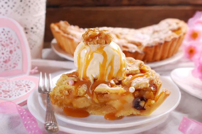 Apple Pie Ice Cream 1/2 cup sweetened condensed milk 1/2 cup apple pie filling 2 tbsp caramel topping/sauce 1. Combine all into a mixing bowl, except for the apple pie filling and caramel. 2. Transfer carefully into the ice cream maker.
