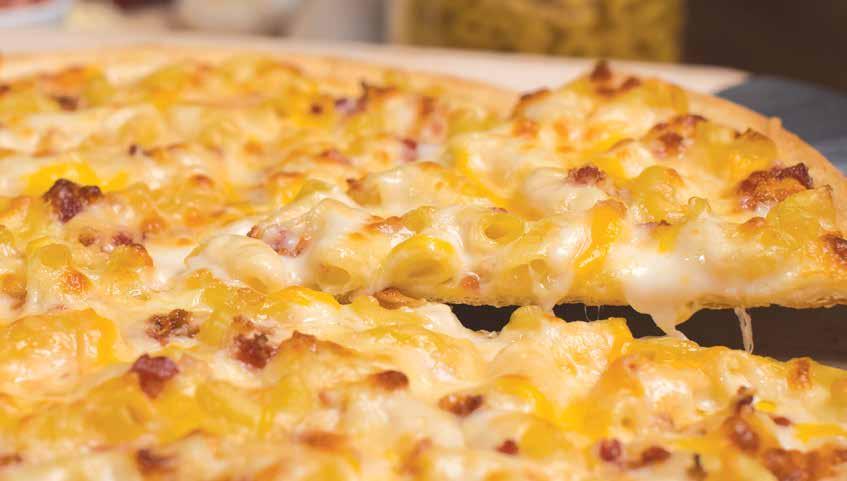 PIZZA Pizza de tocino con mac y queso This pizza needs a  t