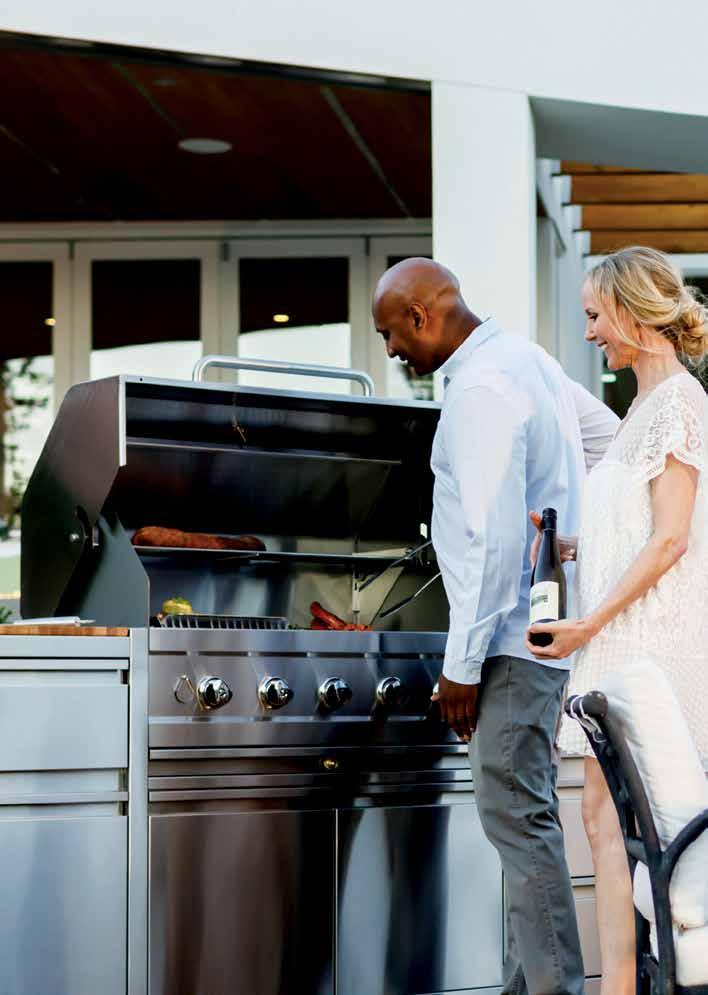 ESTATE ELITE ISLAND GRILLS Get your grill-mitts on the perfect outdoor cooking unit!