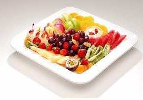 (1per person) Seasonal Fruit Platter with 97% Fat Free Yoghurt Choice of 100% Freshly Squeezed Orange Juice or Apple Juice, Mineral Water, Soft Drinks or Still Water Disposable cups, plates, forks,