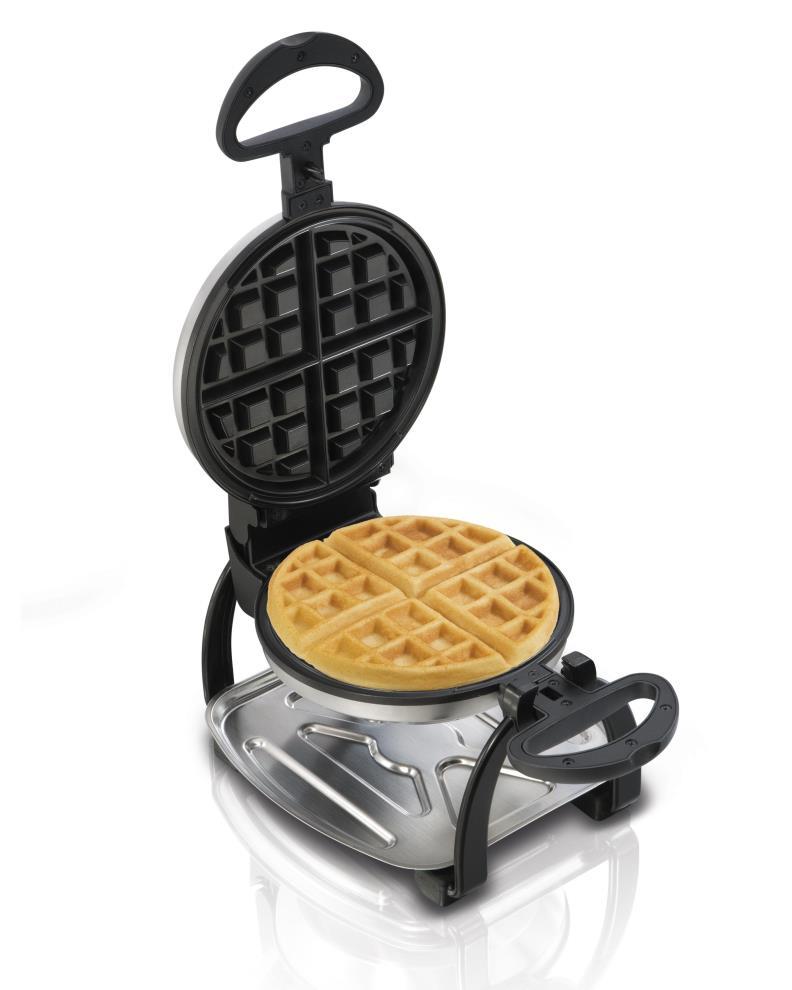 Waffle Iron LIGHTLY coat the iron with oil, then wipe off the excess Do NOT spray with cooking spray Close the lid then plug the appliance in Pre-Heat the iron, the green light says it s ready Open