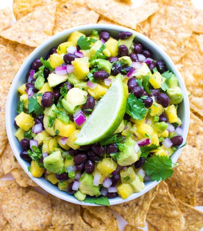 25 Social Snackage Pineapple and Black Bean Salsa 1 can (15.