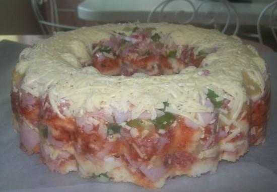 Bake in a preheated oven at 375 for 20 minutes Jel-Ring Pizza 1 loaf sliced bread, crust removed 1 jar of pizza sauce 8 oz.