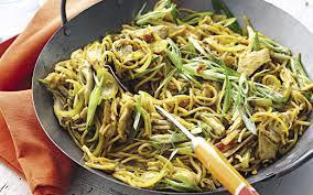 Singapore noodles 1 ½ tbsp Soy sauce and 2tbsp water ½ tsp Chinese five-spice powder 2 tsp curry powder 50g chicken chopped very thinly/ or very thinly sliced pork 2 rashers streaky bacon 110g