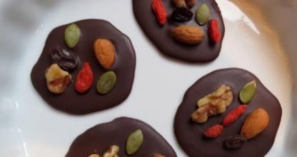 Store for two weeks in the fridge or up to 3 months in the freezer but seriously they won t last that long! Raw Chocolate Florentines: $8 for 6 Nom Nom like Florentines? Yes?