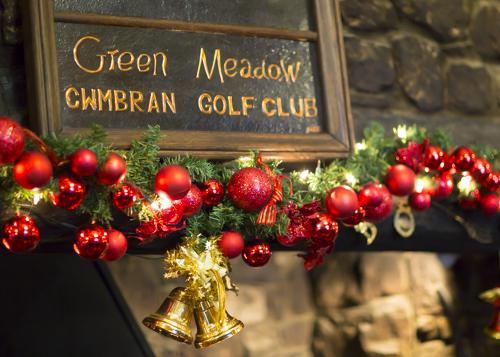 OUR Festive Programme GreenMeadow Golf & Country Club is one of the best Christmas venues in this area, offering a wide range of festivities.
