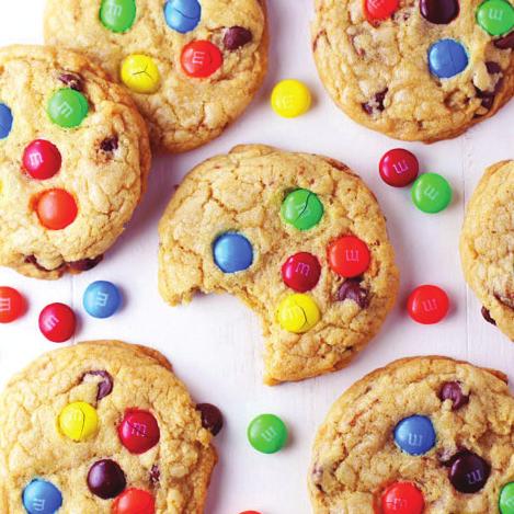 Chewy Chocolate Chip M&M Cookies These are the BEST cookies and the kids LOVE them! 2 and 1/4 cups all-purpose flour 1 teaspoon baking soda 1 and 1/2 teaspoons cornstarch 3/4 teaspoon salt 3/4 cup (1.