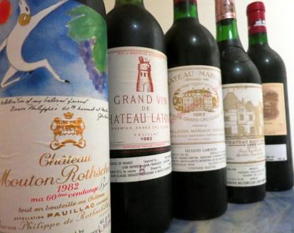 FIRST GROWTH and more about Bordeaux ranking (article from the Wine Cellar Insider) The First Growth Bordeaux wines are among the world s most expensive and famous wines.