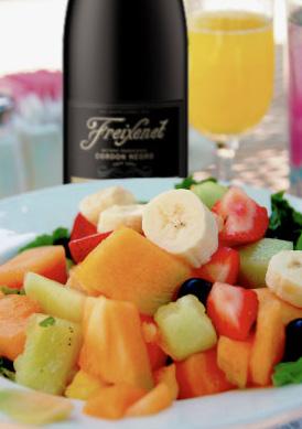 SUMMER SNACKING Snack simply with a few seasonal treats and Freixenet cava!