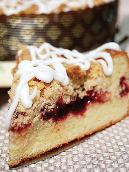 32oz. 11-E 13 00 Raspberry ShortbreadCrumb Cake How sweet it is!