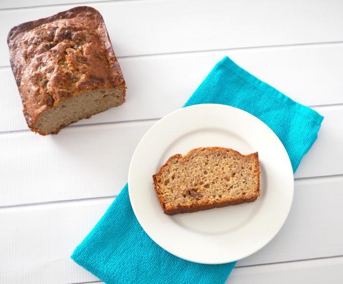 SIMPLE BANANA BREAD 1 & ⅔ cup of self raising flour ⅓ cup of caster sugar ⅓ cup of brown sugar 1 tsp of cinnamon 1 tsp of vanilla extract 2 eggs ½ cup of vegetable oil 3