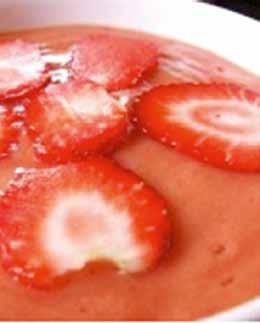 strawberry pudding 10 strawberries 2 dates 1 banana 1 papaya Add all the