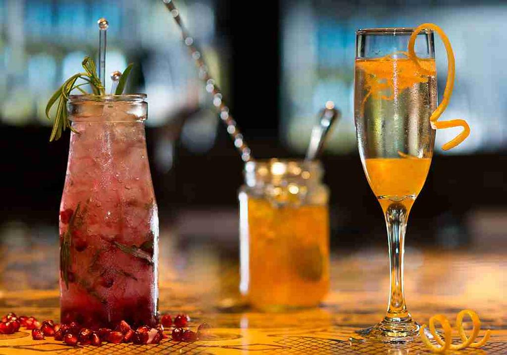 Five Drinks Vouchers For 30 Treat yourself at the end of the year (you deserve it!) with a few drinks thanks to our drinks packages: receive five drinks vouchers for 30.