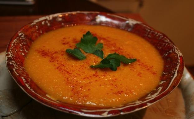Gingered lentil- pumpkin soup 2 servings Day 7 + next day s lunch 2 carrots, chopped 500g (17.64oz) pumpkin, cut into cubes 2 potatoes, cut into cubes 80g (2.82oz) red lentils, washed 750ml (25.
