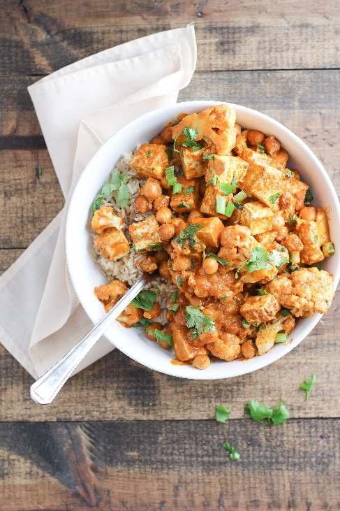 Cauliflower Coconut Curry Serves 2 // 25 minutes 2Ingredients: ¼ cup vegetable broth 3 cups cauliflower florets 1 block (397 grams) chopped, extra-firm tofu 1 cup cooked chickpeas 1-13.