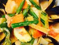 Green Curry - Bamboo shoots, carrots, snow peas, green peppers, string beans, zucchini & basil leaves.