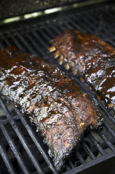 Grilled Baby Back Ribs 2 tablespoons garlic pepper 1 teaspoon salt 1 teaspoon onion powder 1 teaspoon paprika 2 slabs baby back ribs BBQ Sauce: 1/3 cup ketchup 1/2 cup packed brown sugar Juice of 1