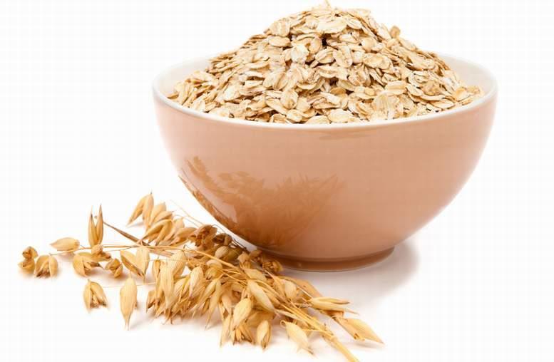 Epidemiological studies have shown that the consumption of products from whole grain oats rich in beta-glucans and arabinoxylans, protects against cardiovascular