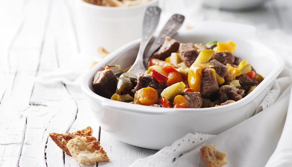 RECIPE of the Month cont d WHAT S FOR DINNER? BEEF STEW made by Dr. Chung It s high in protein and low in carbs and another very versatile recipe. Dr. Chung suggests pairing it with a salad to add more fiber or over a ½ large baked potato or ½ cup of brown rice.
