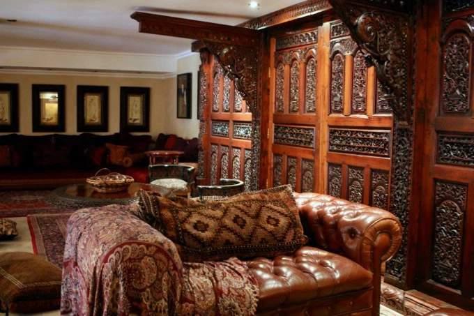 The only word that can sufficiently describe the hotel in detail is Opulent. The furnishings and decor make you feel like you are in a rich sheiks home.