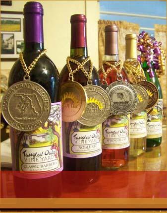 Muscadine Florida Wines: Noble red and Carlos Noble Red