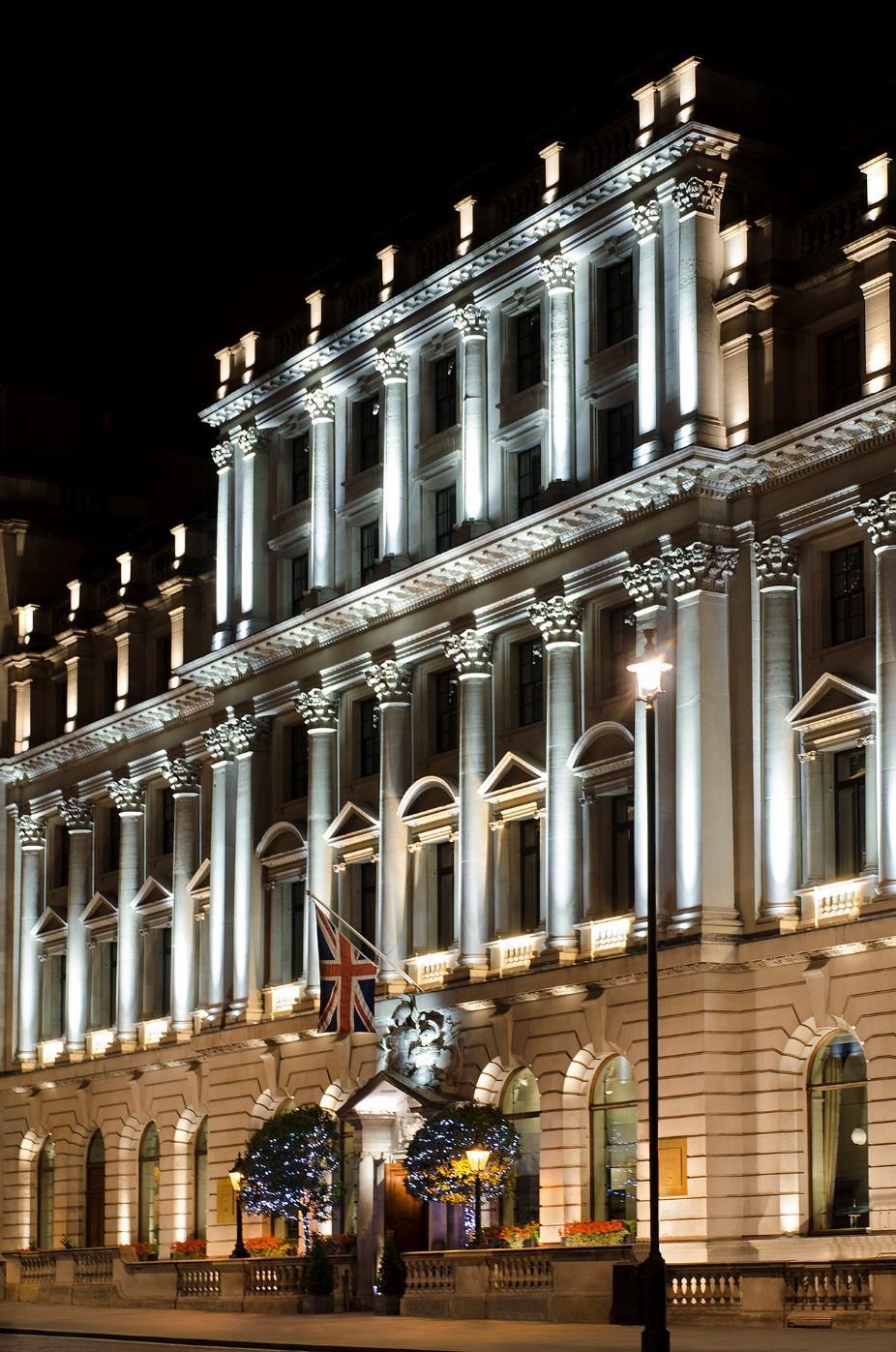 Festive season At Sofitel London St James Behind a stunning neoclassical façade in the heart of one of the world s most dynamic cities lies our exceptional 5-star hotel.