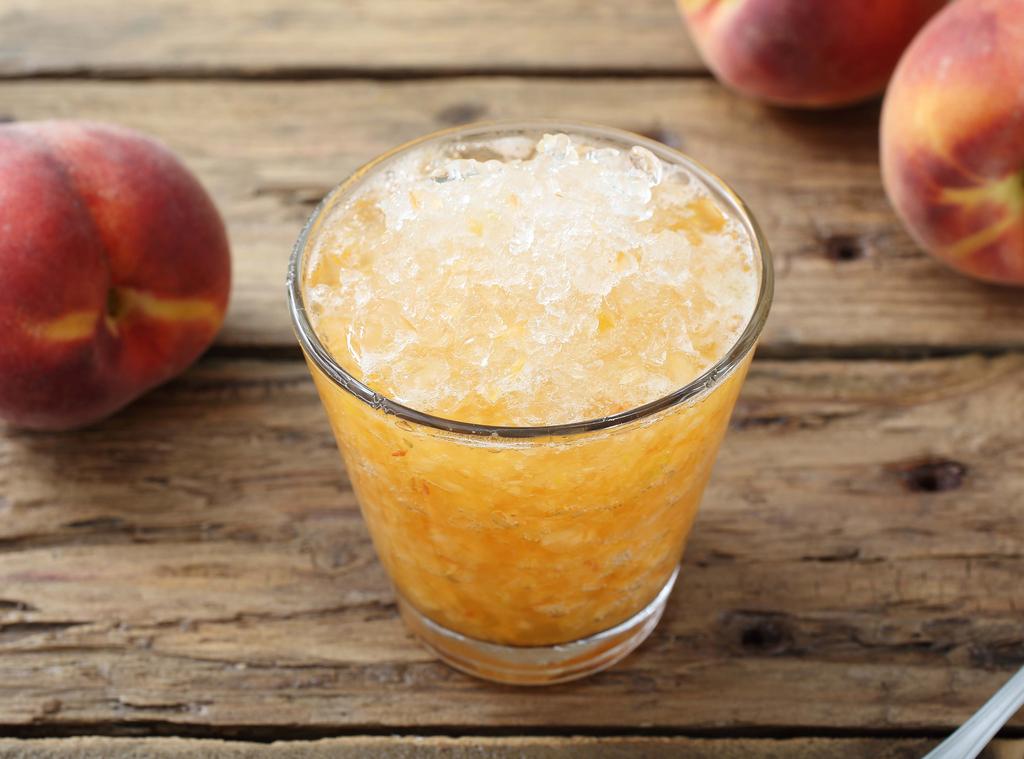Peach Fizz Yield: 3 servings 3 peaches 1 c strawberries 1 ½ c apple juice 1 ½ sparkling water crushed ice Total Prep Time: 40m 1. Preheat the oven to 175 C (347 F). 2.