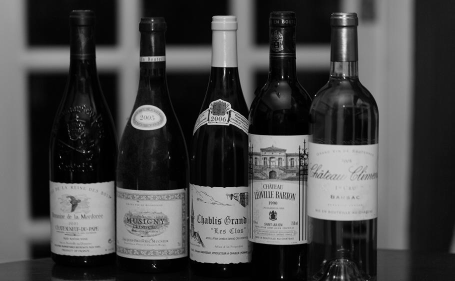 combinations. All events are tailor-made to the client s requirements. Themes can be as varied as Old World versus New World, New Wave Spain, the villages of Burgundy or 2001 Bordeaux First Growths.