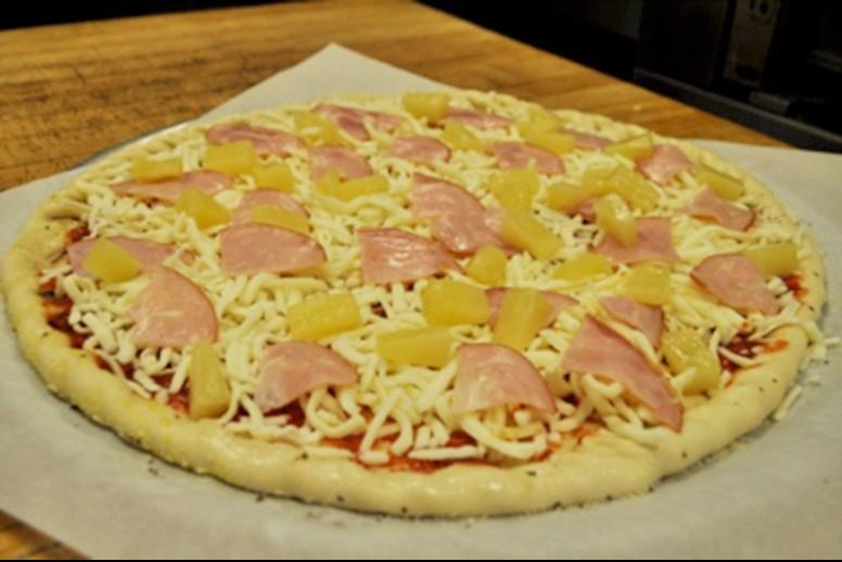 time MEAT LOVER PIZZA -4 oz ladle pizza sauce -2 Cups mozzarella cheese -15