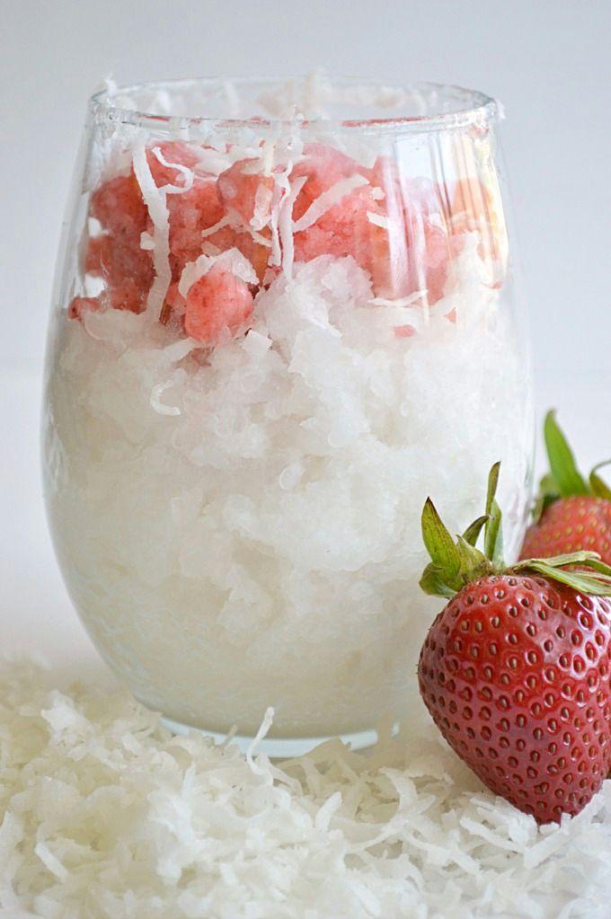 Strawberry Coconut Shave Ice Adapted from House of Yumm by Meijie Liao 2 cups ice ½ cup frozen strawberries ¼ cup coconut cream mango bits condensed milk sweetened shredded coconut 1.