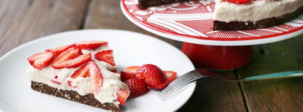 NSK Strawberry Brownie Cake 11 ingredients 30 minutes 6 servings 1. To make the crust, combine coconut flour, dates, applesauce, coconut flakes and cocoa powder in a food processor.