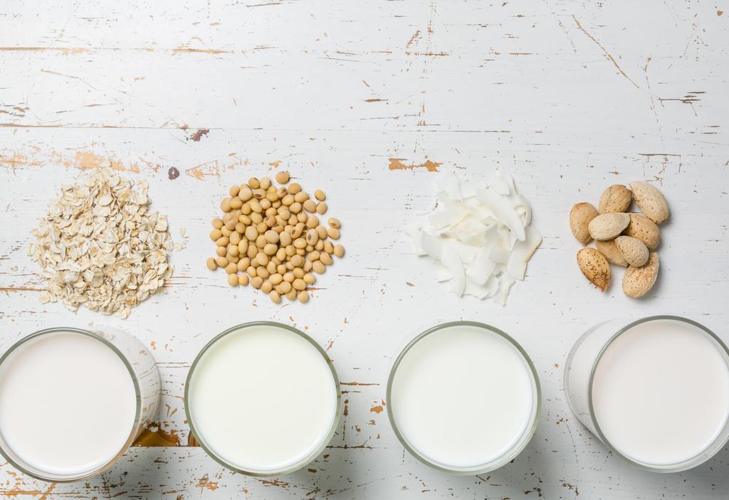 NON DAIRY MILKS & The Consumers Who Love Them 2018 - CATEGORY INSIGHT REPORT Big things are sprouting in the non-dairy milk market.
