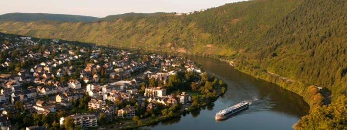our home on the Moselle, the photogenic town of Bernkastel- Kues. Shop, stroll, photograph the town; whatever suits your fancy.