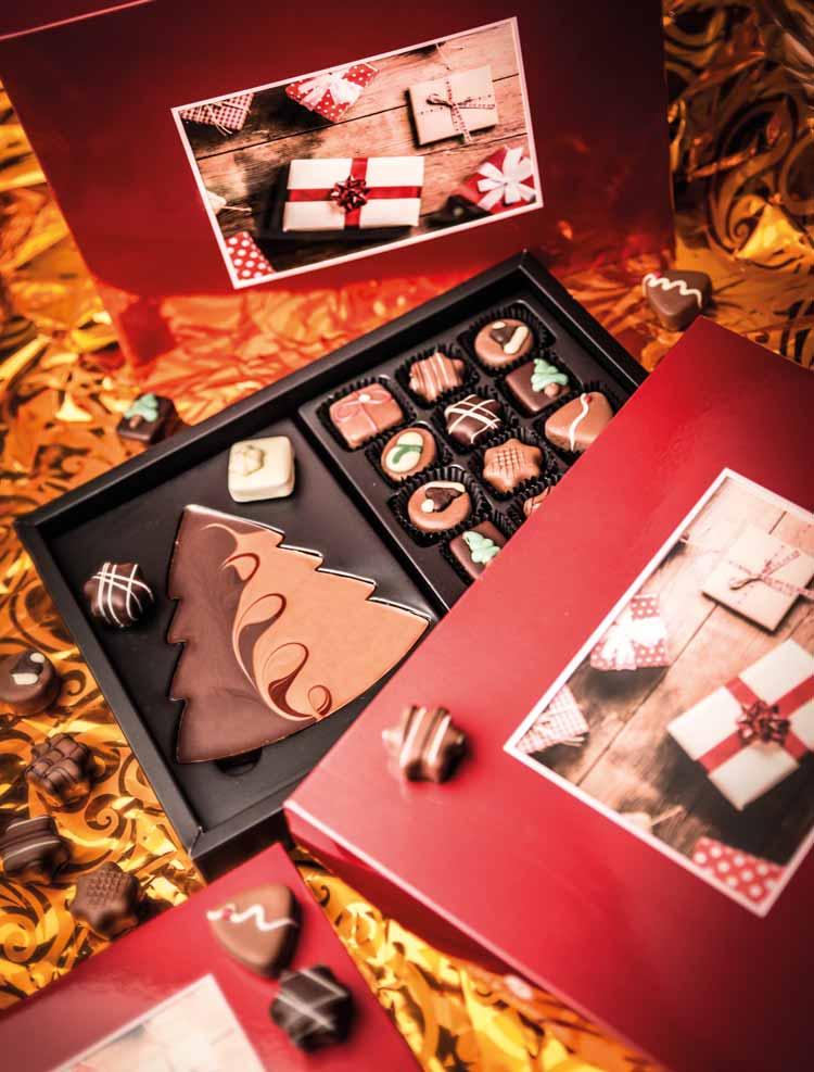 XMAS CHOCOPOSTCARD MAXI 3757 XMAS CHOCOPOSTCARD MAXI GOLD Package dimensions: 315 235 40 mm Photo dimensions: 165 115 mm Net weight:
