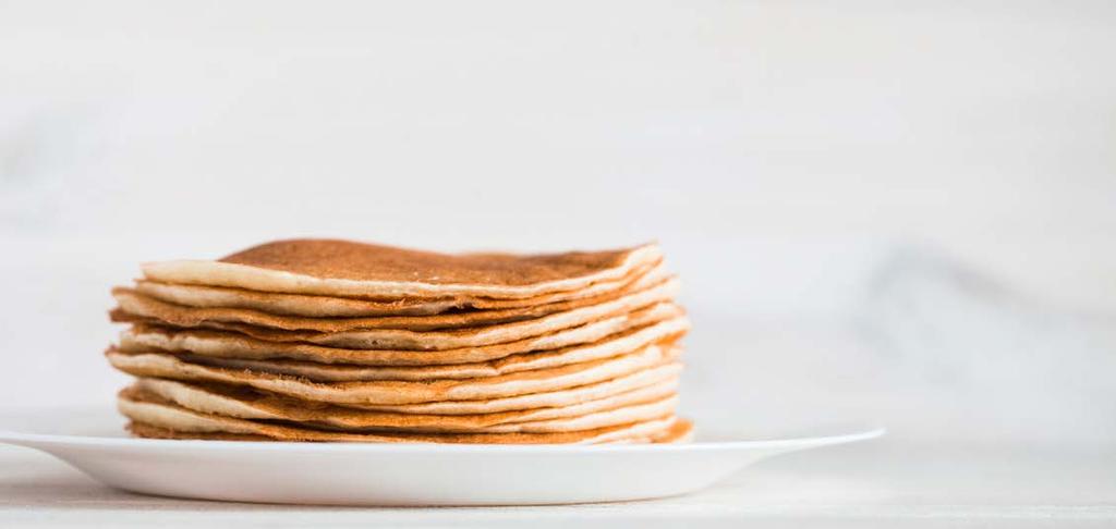 Ultimate Protein-Packed QUICK PANCAKES COOK TIME 12 MINUTES 9 CAKES POST WORKOUT INGREDIENTS// 1 medium banana, mashed 2 eggs, large 1/4C almond meal 1 scoop protein powder Optional: 1/2 tsp.