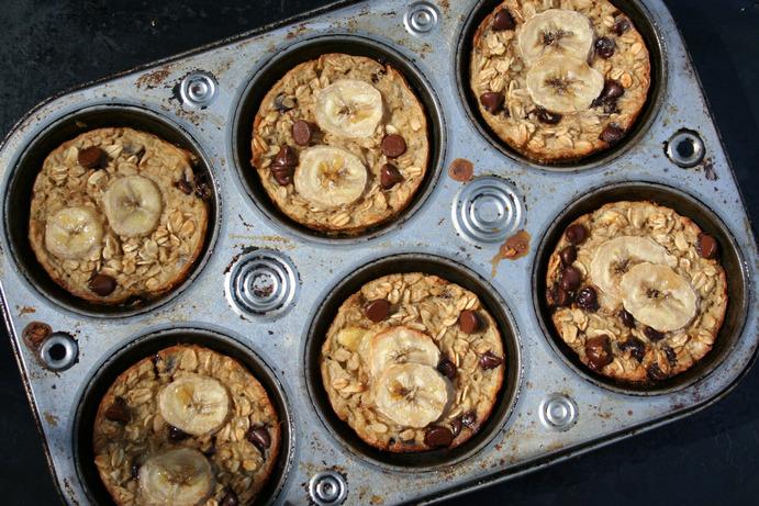 BAKED BANANA CHOCOLATE CHIP OATMEAL "MUFFINS" This is one of those "Holy Grail" family recipes.