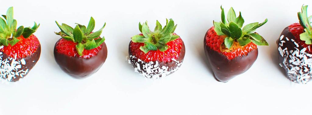 Chocolate Dipped Strawberries 3 ingredients 30 minutes 4 servings 1. Wash strawberries and dry very well. Spread a large piece of parchment paper across a large baking sheet. 2.
