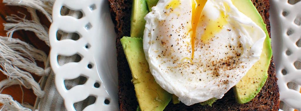 Avocado Toast with a Poached Egg 6 ingredients 15 minutes 2 servings 1. Toast bread. 2. Cut avocado in half, remove the pit and cut into fine slices.