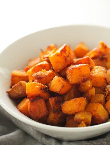 MAPLE ROASTED BUTTERNUT SQUASH S I D E D I S H Serves: 6 Prep Time: 5 Minutes Cook Time: 25 Minutes 6 cups butternut squash, peeled and cubed 1 Tablespoon olive oil 2 Tablespoons pure maple syrup 1/4