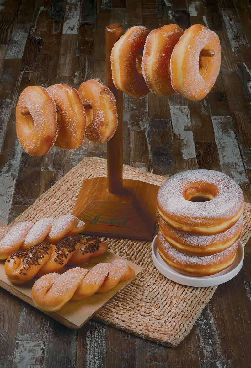 donut H-DONUT 92001-4 Weight ± 40g. Units/box: 48 15-30 min 2-3 min/175 C (steam bake for best result) XL RING DONUT 9297-4 Weight ± 90g.
