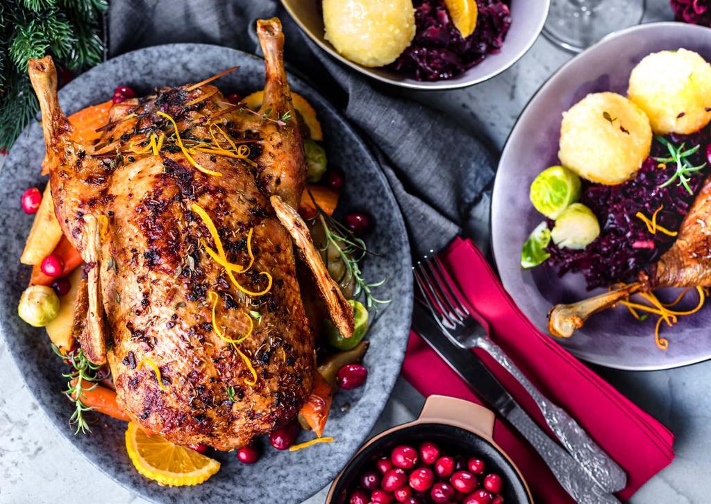 ROAST Free-range COUNTY DOWN DUCK WITH SAGE AND ONION STUFFING Serves 4 Prep 1 hour INGREDIENTS Free-range County Down duck (2kg) Stuffing 45g butter 500g Pheasants Hill Farm sage Red Onion and